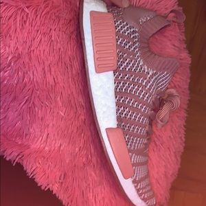 This are Adidas shoes are new they are pink color